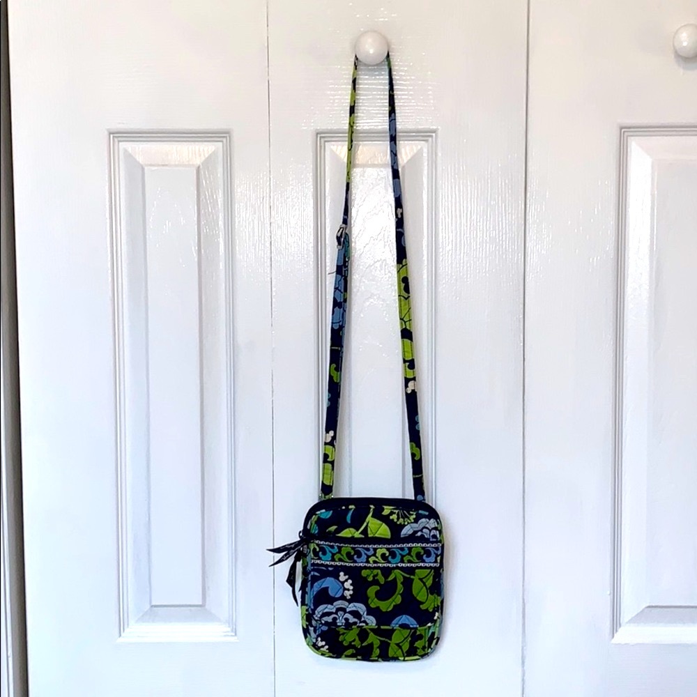 VERA BRADLEY/DISNEY Hidden Mickey Crossbody